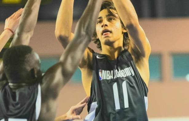 El argentino Bauti Rodríguez disputó una gira de formación en la Academia de la NBA en 2020.