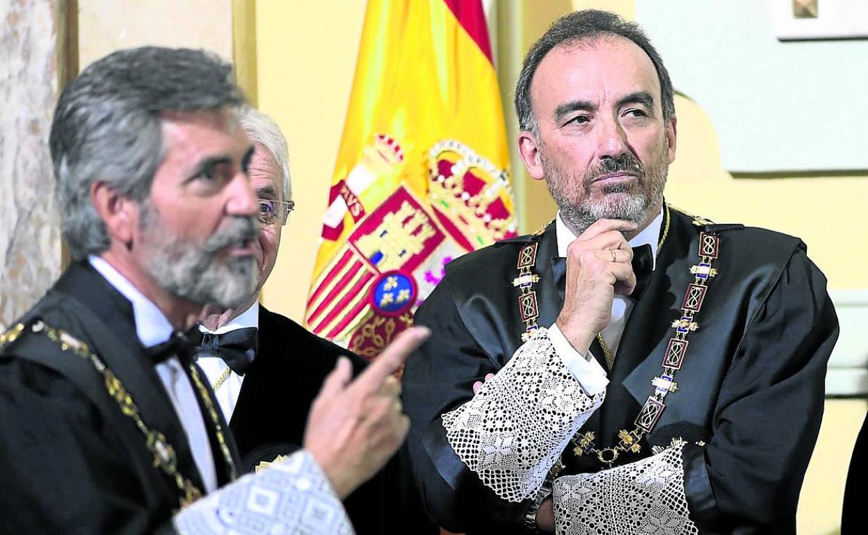 El presidente del CGPJ, Carlos Lesmes, y el juez Manuel Marchena, que presidió el juicio del 'procés'. 