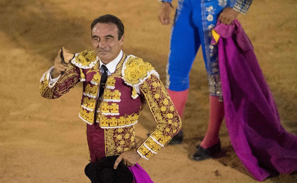 El torero Enrique Ponce anuncia su retirada «por tiempo indefinido»