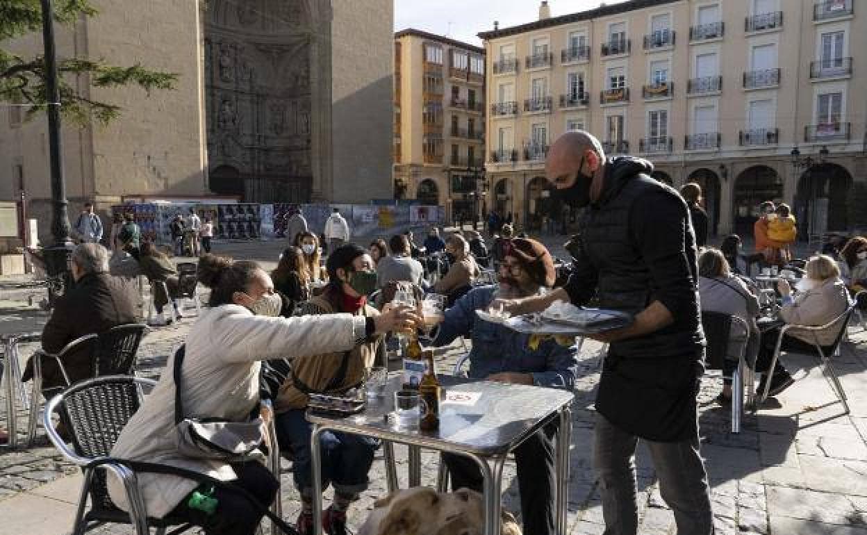 Solo un municipio vasco no tiene bar, en 105 no hay entidades financieras y 66 no tienen comercio de alimentación