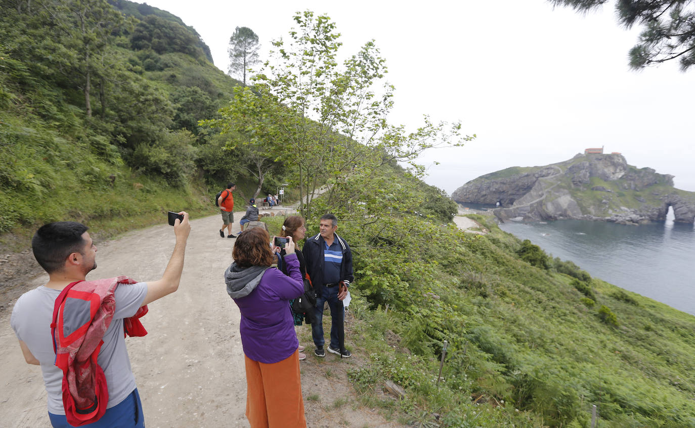 Fotos: Reinauguración parcial de San Juan de Gaztelugatxe