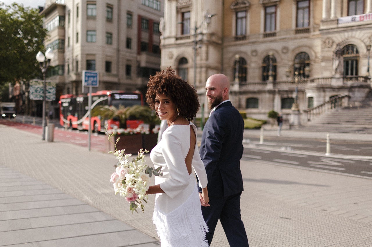 Fotos: La boda de Sonji e Iker en el Ayuntamiento de Bilbao