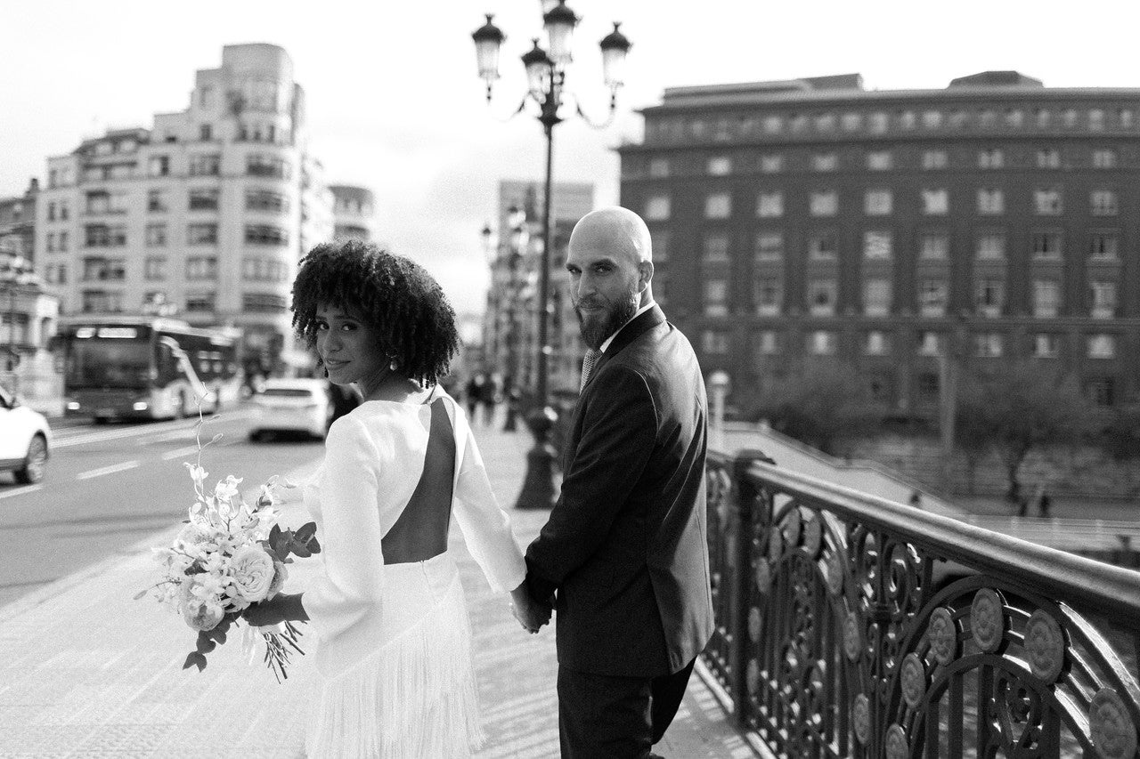 Fotos: La boda de Sonji e Iker en el Ayuntamiento de Bilbao