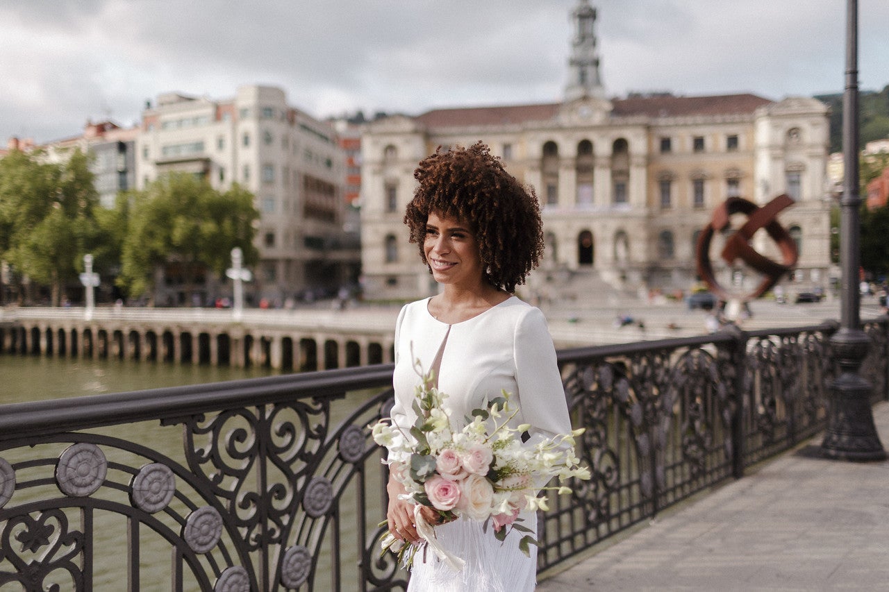 Fotos: La boda de Sonji e Iker en el Ayuntamiento de Bilbao