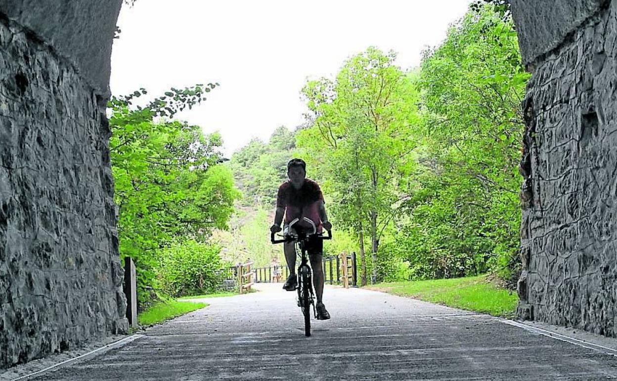 Impresionante. La ruta atraviesa túneles de hasta dos kilómetros de longitud.