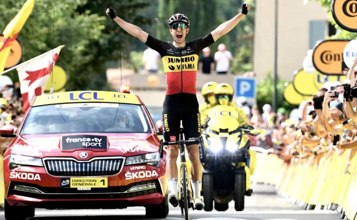 Van Aert triunfa en el Mont Ventoux y Pogacar sufre