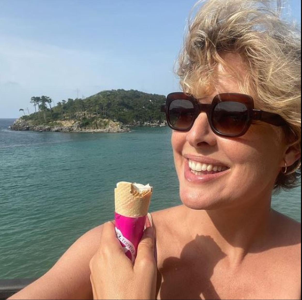 Tania Llasera disfruta de unos días de relax en Lekeitio.