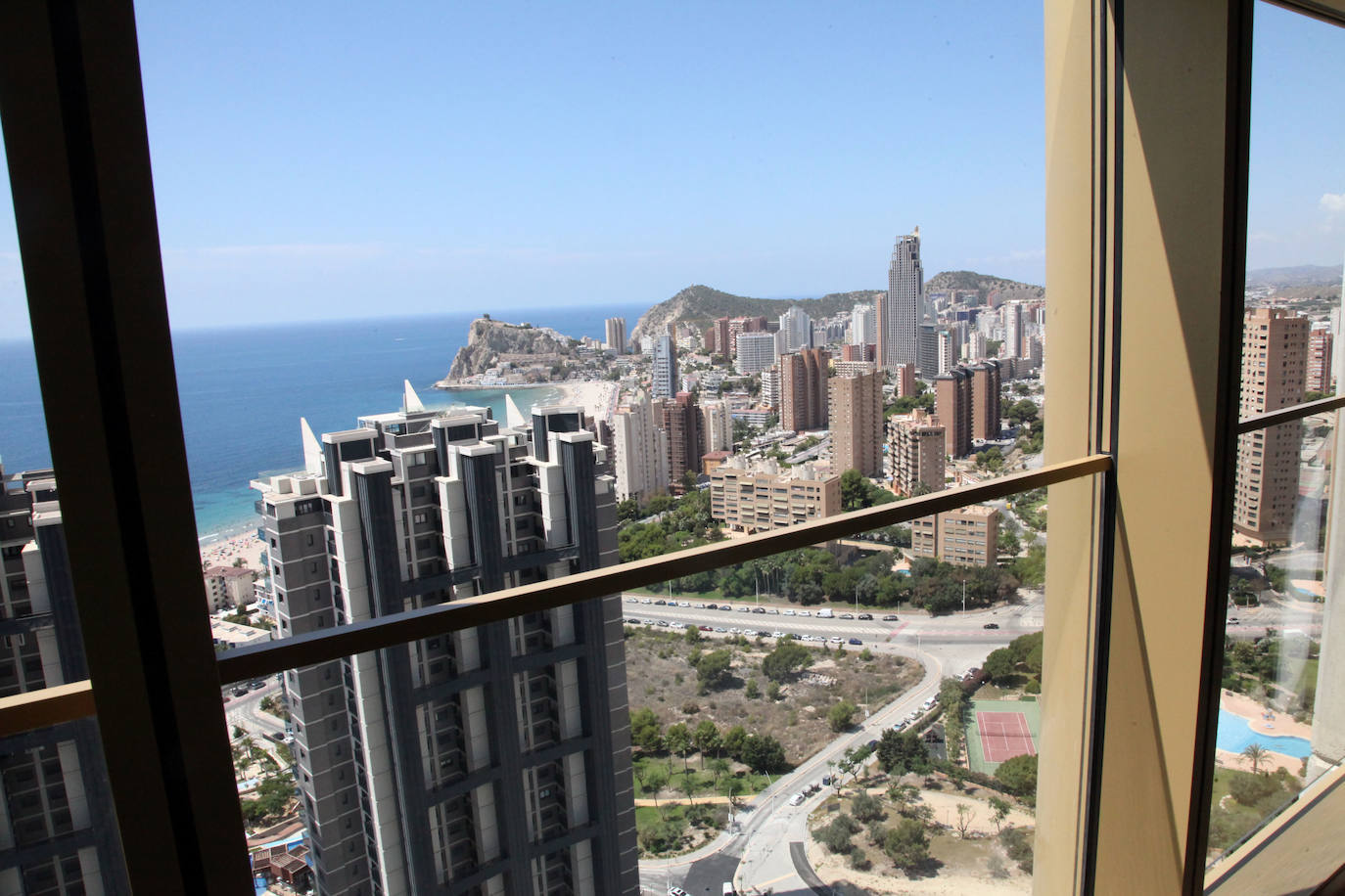 Fotos: Así es por dentro el edificio Intempo de Benidorm, el residencial más alto de Europa