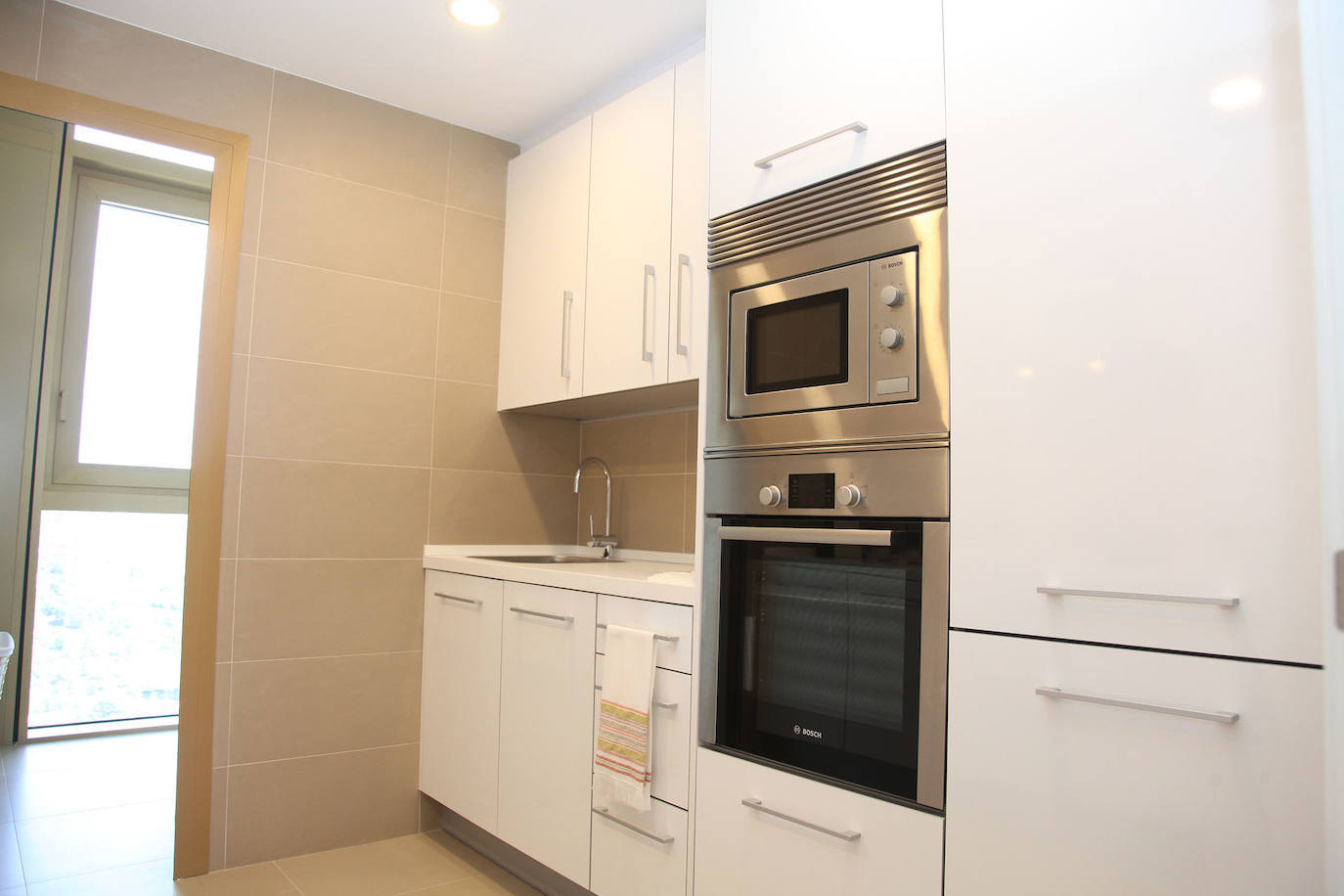 Fotos: Así es por dentro el edificio Intempo de Benidorm, el residencial más alto de Europa