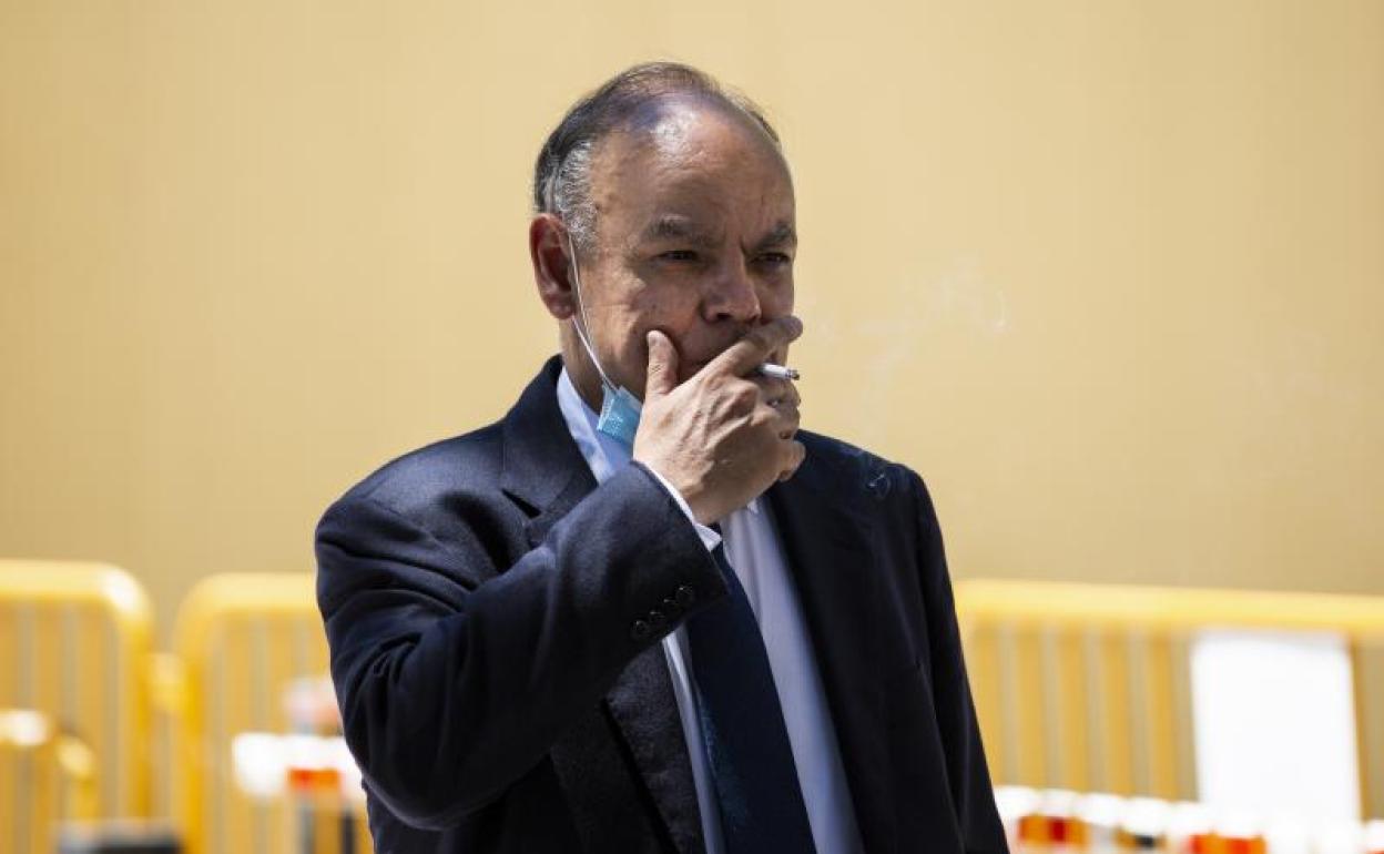 El jefe de auditoría interna de BBVA, Joaquín Gortari, después de comparecer en la Audiencia Nacional 