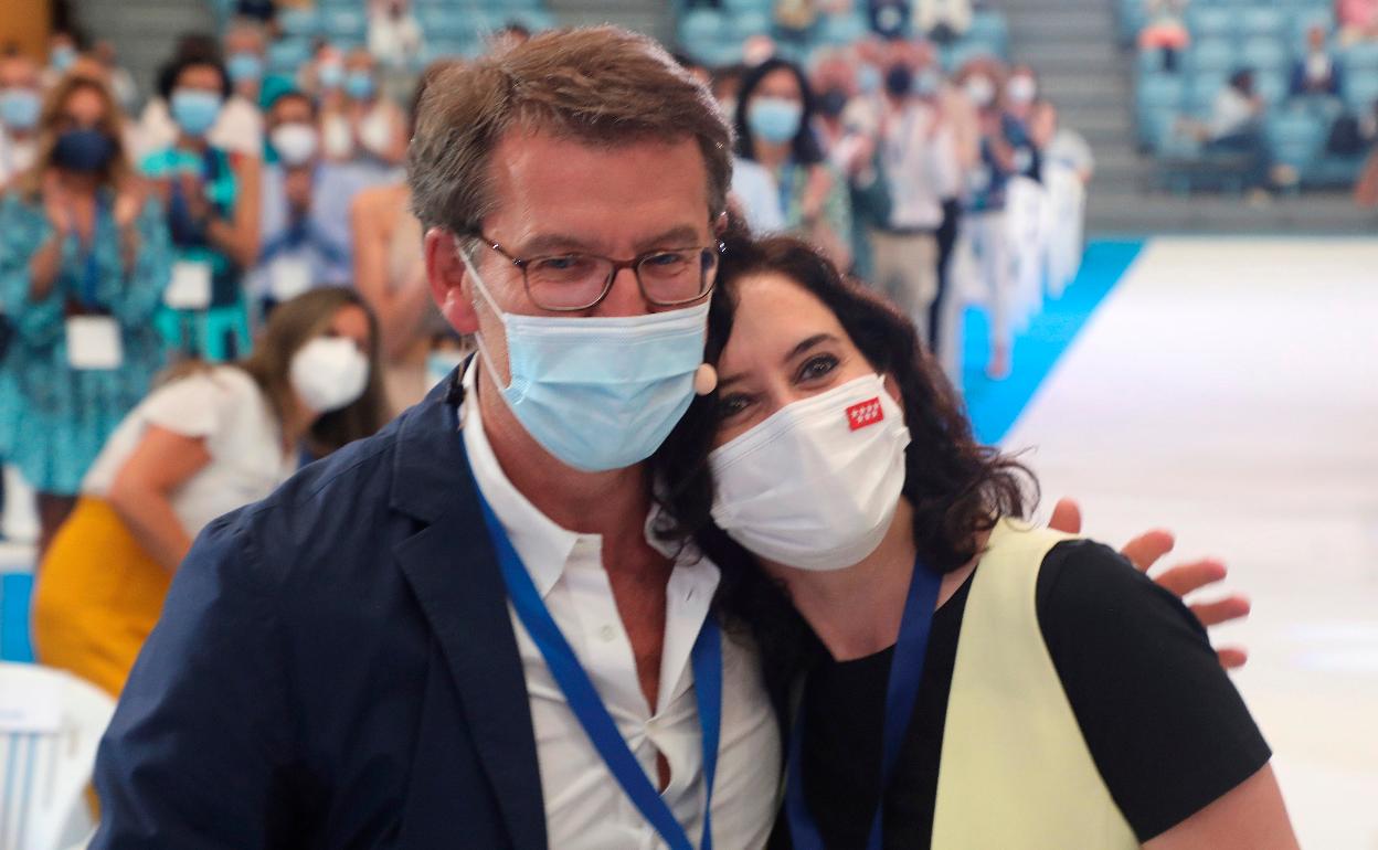 Feijóo exhibe músculo y reúne a la cúpula del PP para su reelección