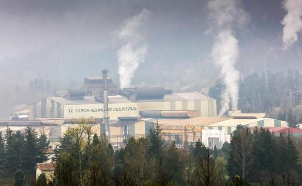 El Gobierno aprueba las ayudas para el rescate de Tubos Reunidos