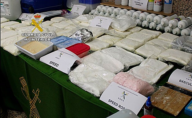 Golpe al tráfico de drogas sintéticas al desmantelar dos laboratorios caseros en Euskadi