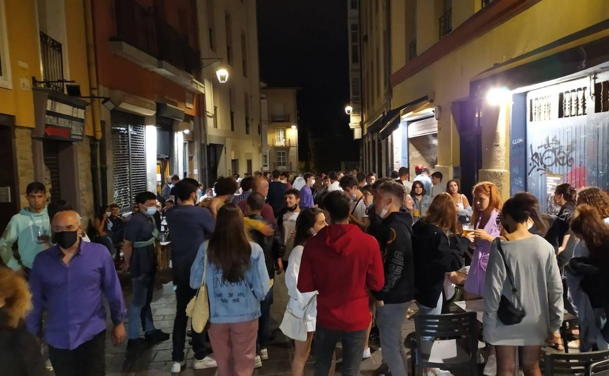 Algunos bares cerraron incluso antes de la una de la madrugada.