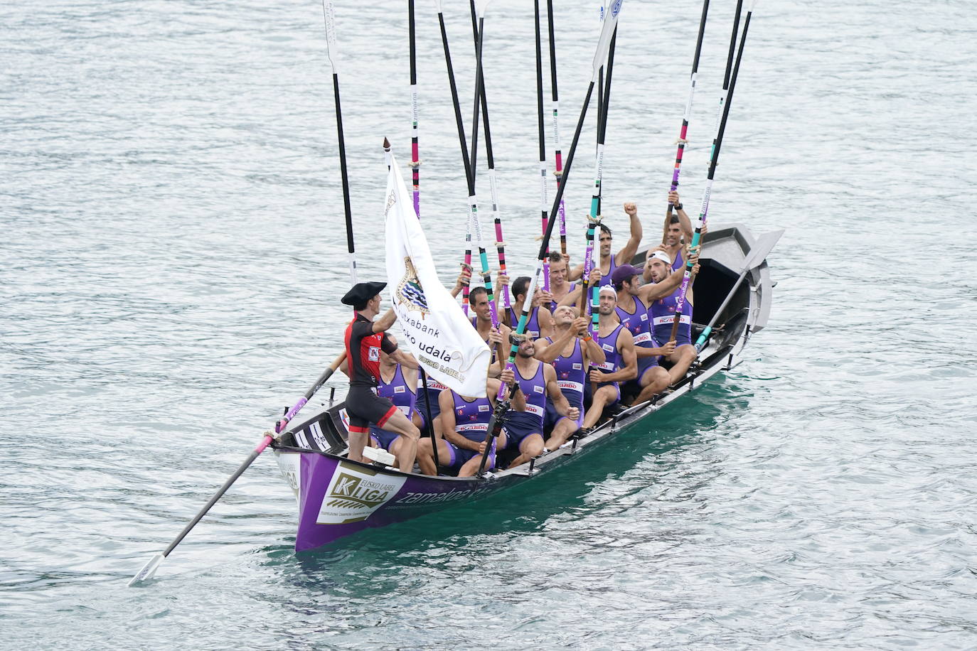 Fotos: La &#039;Sotera&#039; se alza con la Ikurriña EL CORREO-Gran Premio BBK