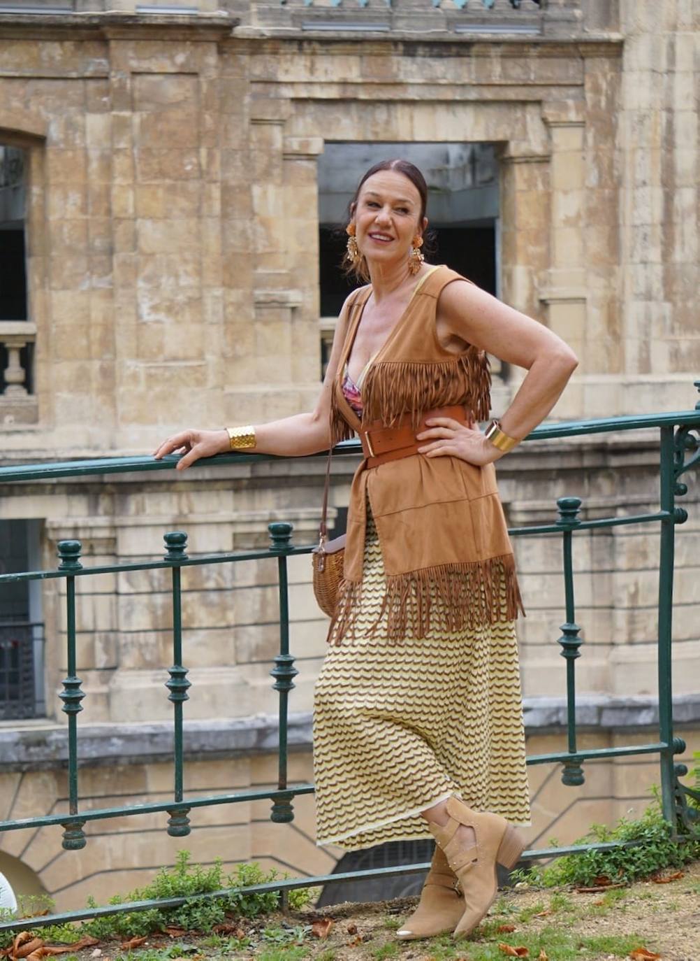 Fotos: Amaia, la periodista que no pasa desapercibida en Bilbao con sus looks asequibles y