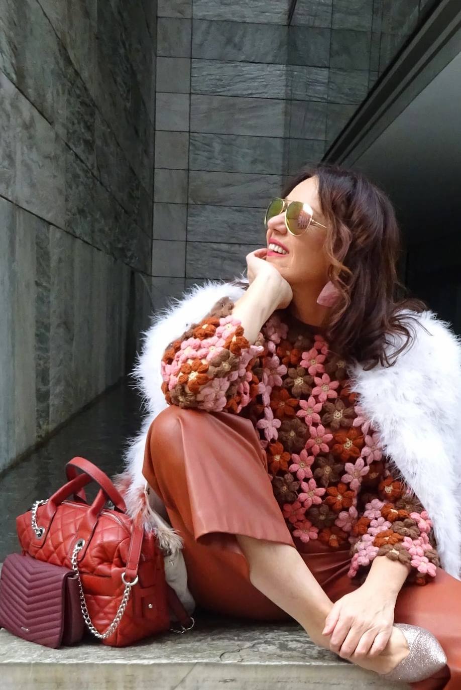 Fotos: Amaia, la periodista que no pasa desapercibida en Bilbao con sus looks asequibles y