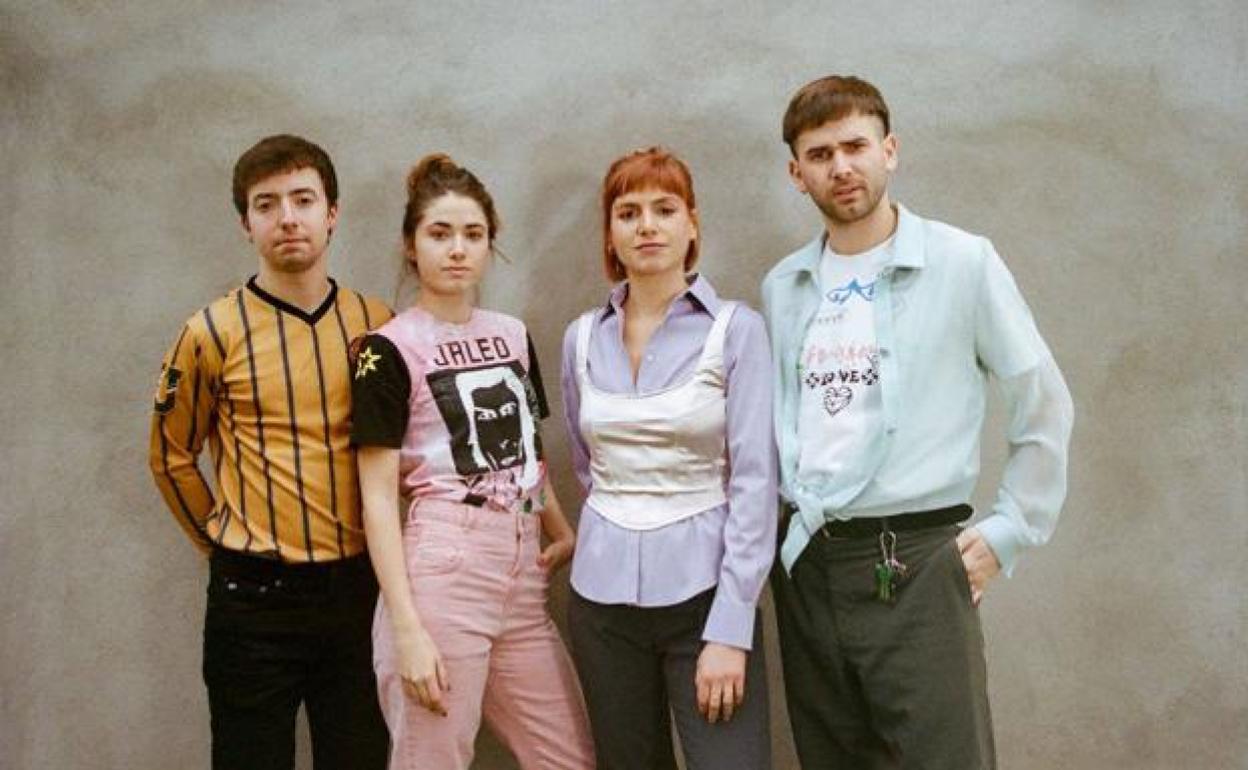 Belako musika talde post punk bizkaitarra Niña Coyote eta Chica Tornado gipuzkoarrekin ariko da oholtza gainean. 