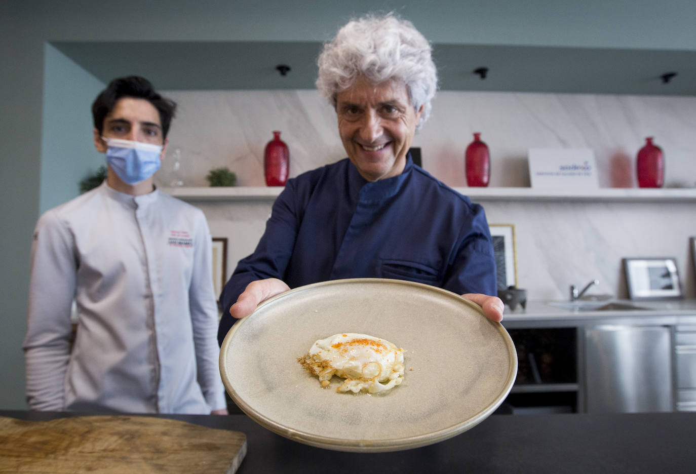 Fotos: Así es el recorrido del huevo ecológico desde el campo hasta nuestro plato