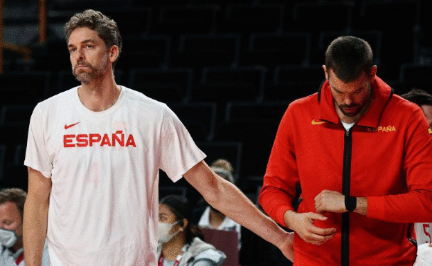 Los hermanos Gasol, al final del encuentro..