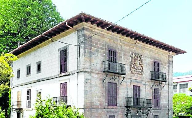 El palacio barroco de La Puente, en el barrio de Pando. 