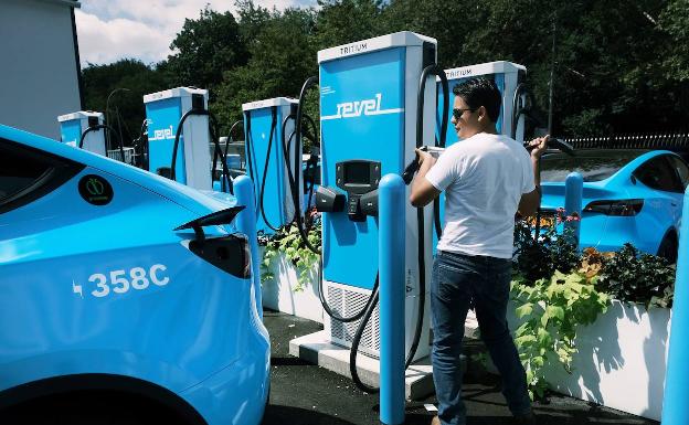 Estación de recarga de vehículos eléctricos en Nueva York