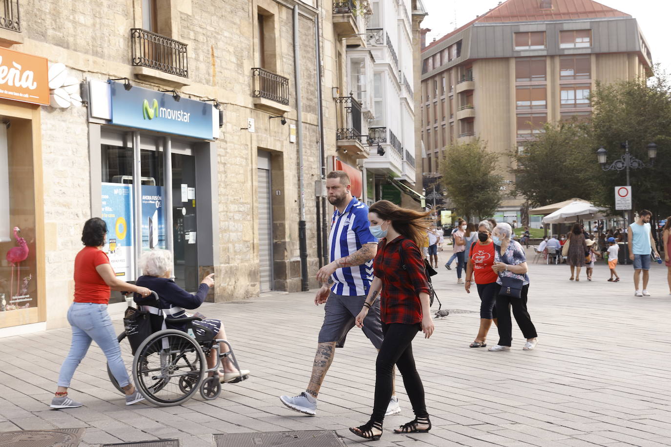 Fotos: El regreso de la afición a Mendizorroza, en imágenes