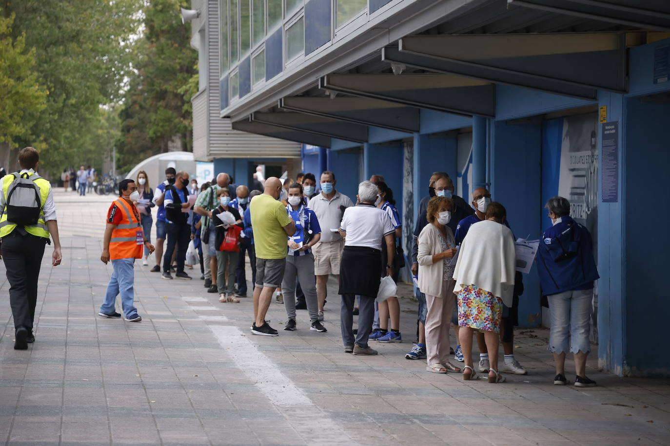 Fotos: El regreso de la afición a Mendizorroza, en imágenes