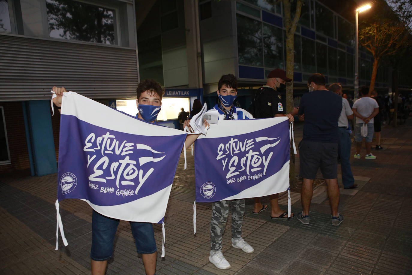 Fotos: El regreso de la afición a Mendizorroza, en imágenes