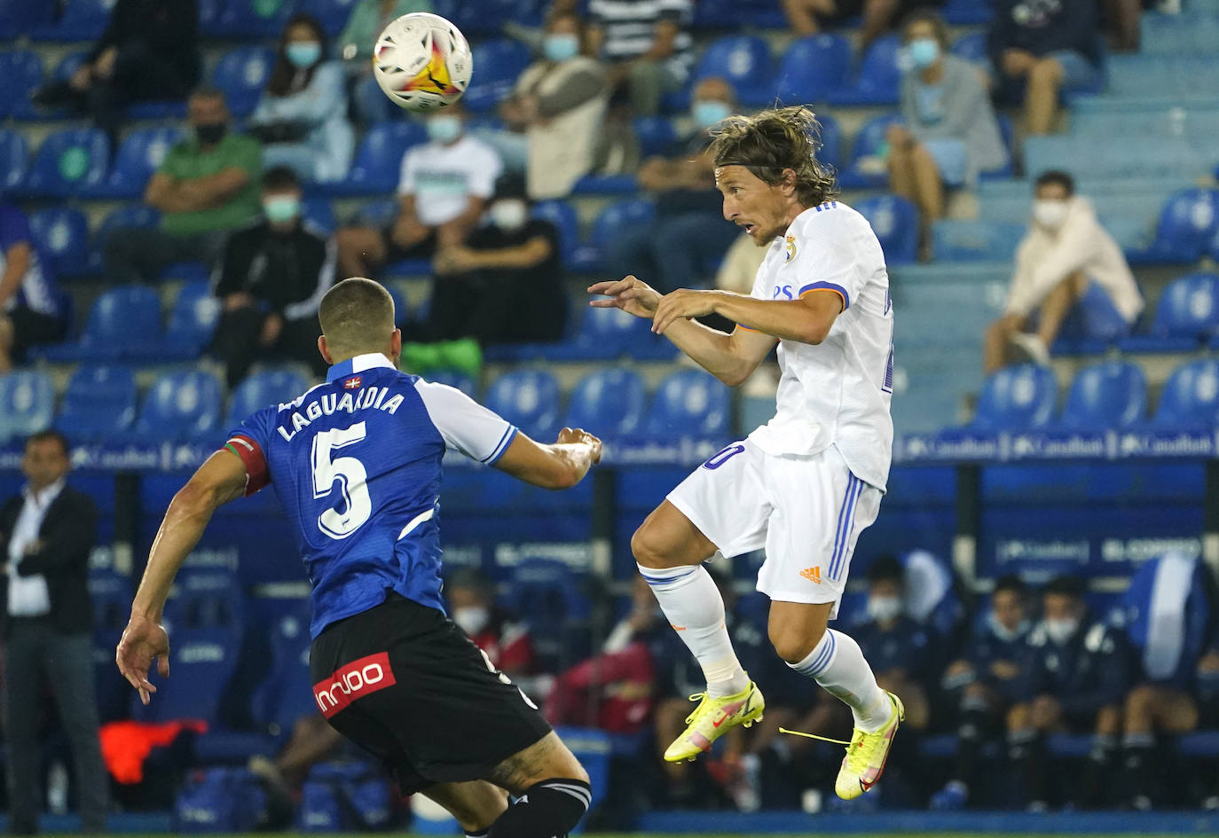 Fotos: El Alavés - Real Madrid de la jornada 1 de LaLiga 2021-22, en imágenes