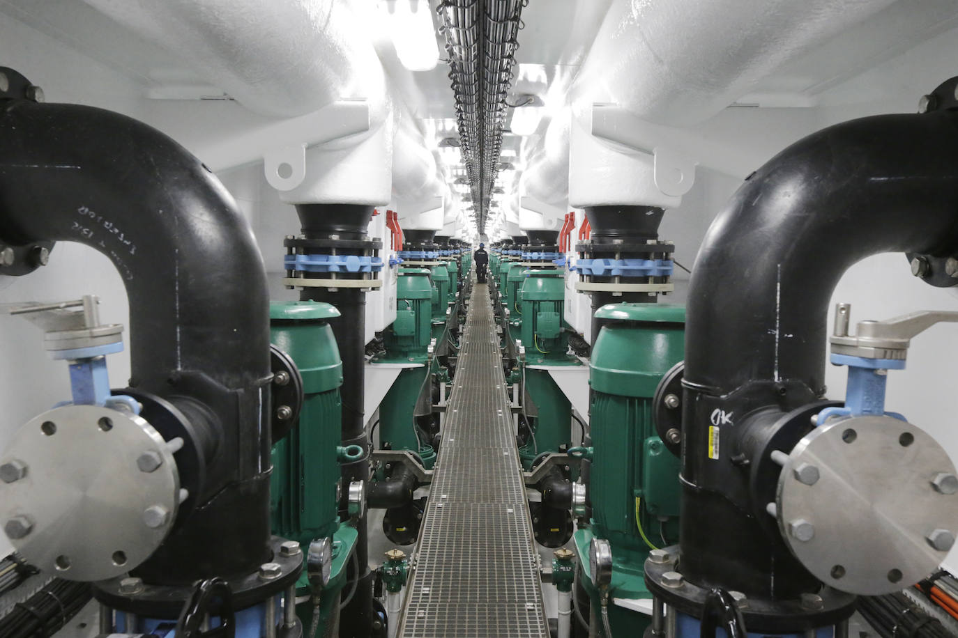 Fotos: Así es el atunero &#039;Juan Pablo II&#039; que Astilleros Muruetaha entregado en Getxo