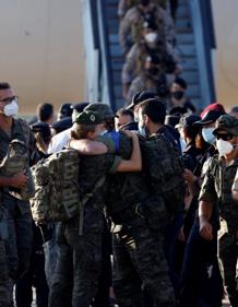 Imagen secundaria 2 - Llegada de los militares españoles que han participado en la evacuación de los refugiados. 