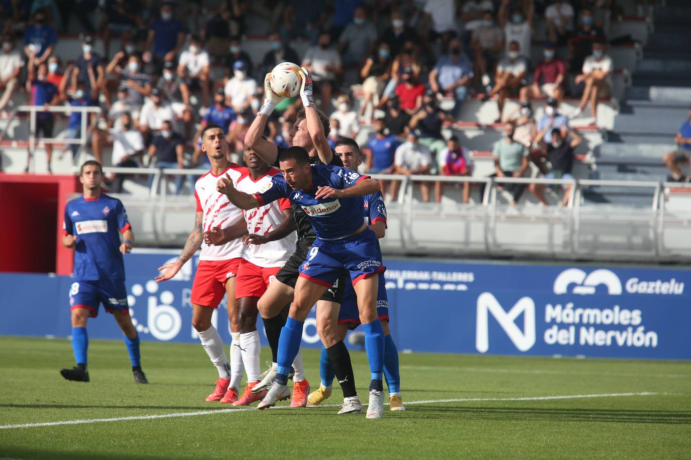 Fotos: Las imágenes del partido Amorebieta - Almería