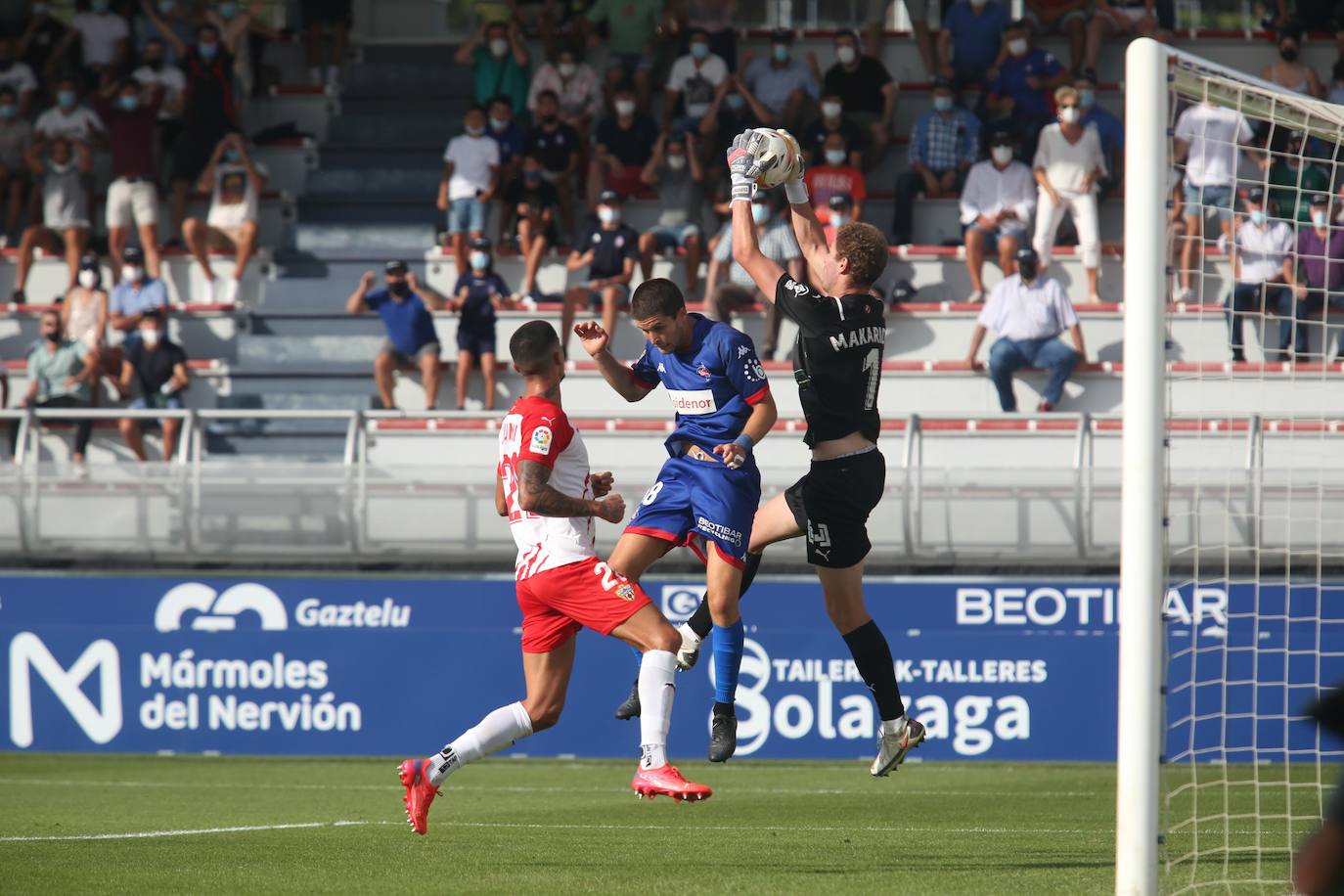 Fotos: Las imágenes del partido Amorebieta - Almería
