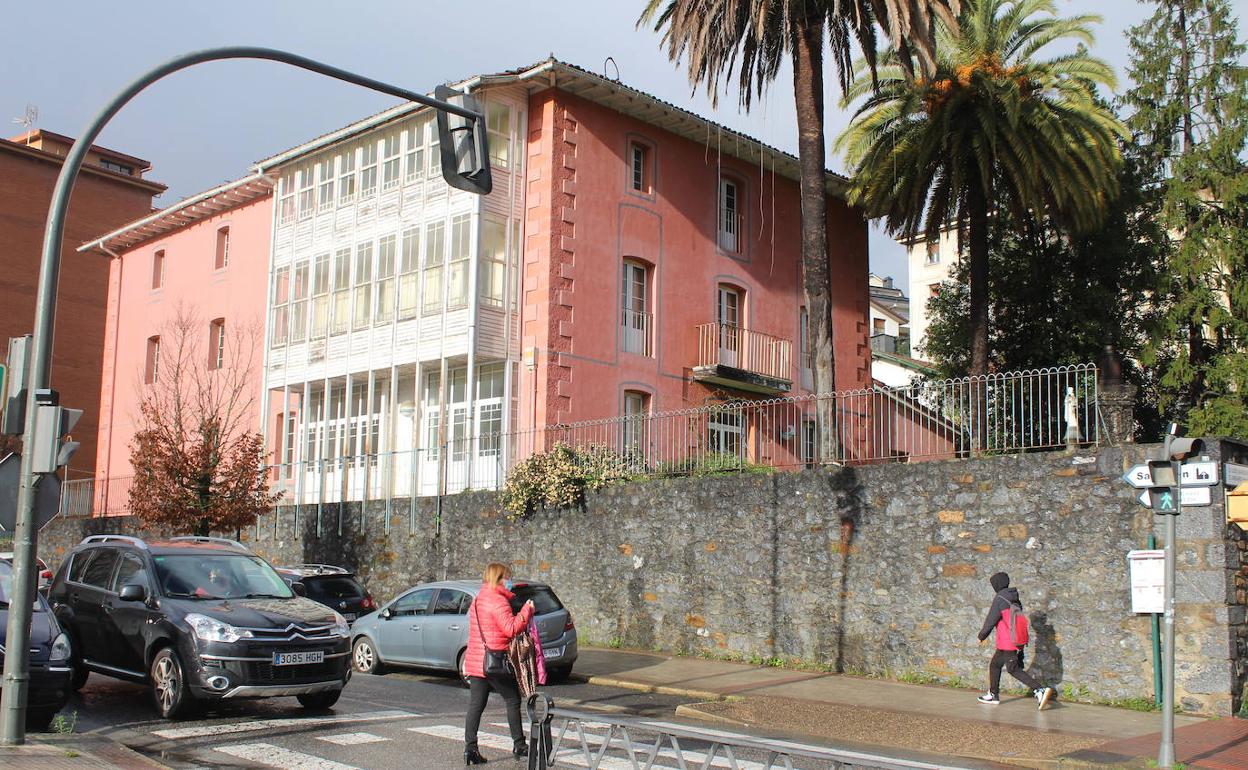 La antigua residencia está vacía desde 2002. 