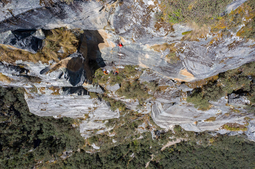 Fotos: Las imágenes de los hermanos Pou en la apertura de la vía Mal de Panza de la Cordillera Blanca peruana