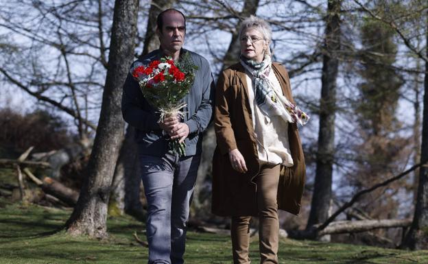 Luis Tosar y Blanca Portillo en 'Maixabel', que se presenta en el Festival de San Sebastián.