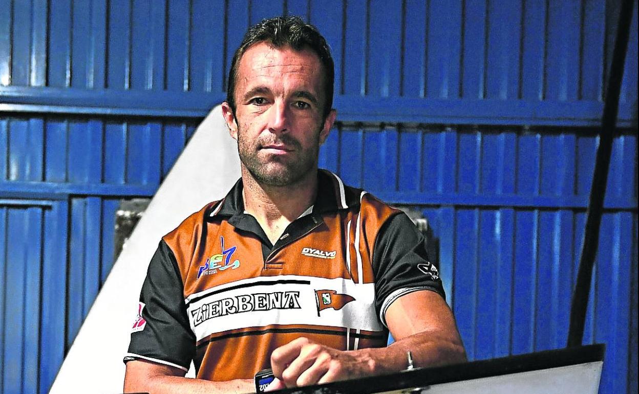 Juan Zunzunegui, entrenador de Zierbena.