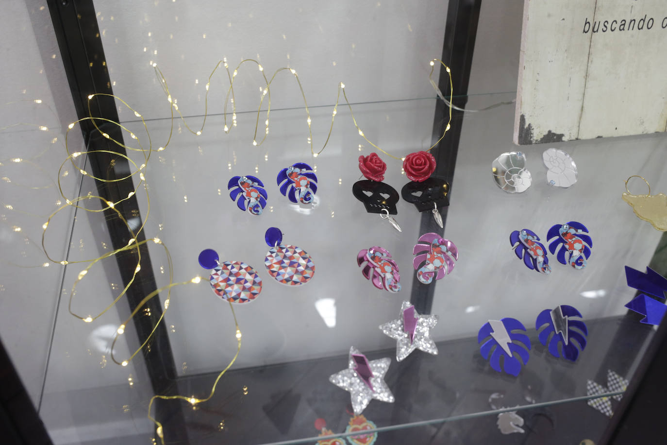 Fotos: Un templo de pendientes «cañeros» abre sus puertas en Las Arenas