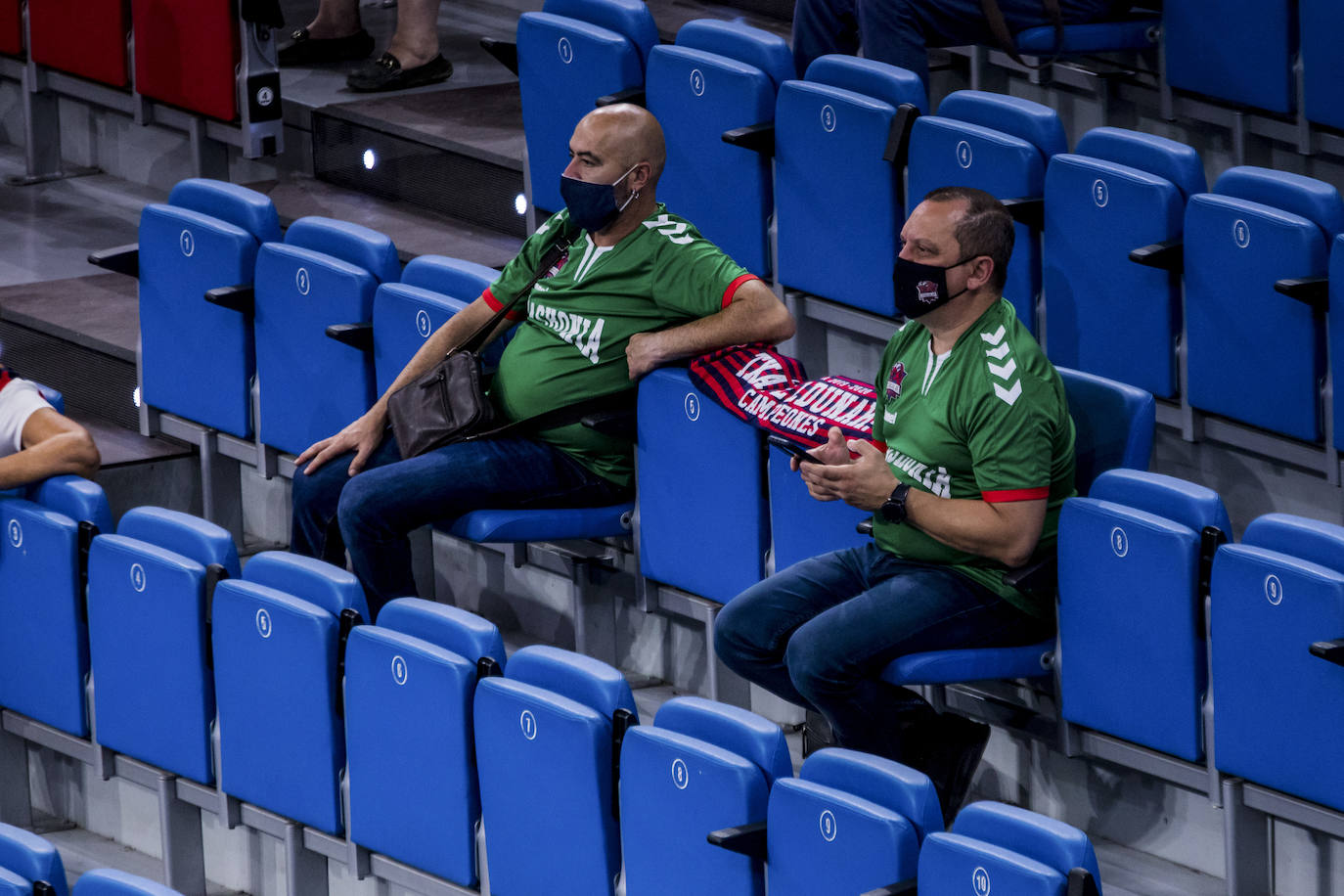 Fotos: El baskonismo regresa a las gradas del Buesa Arena