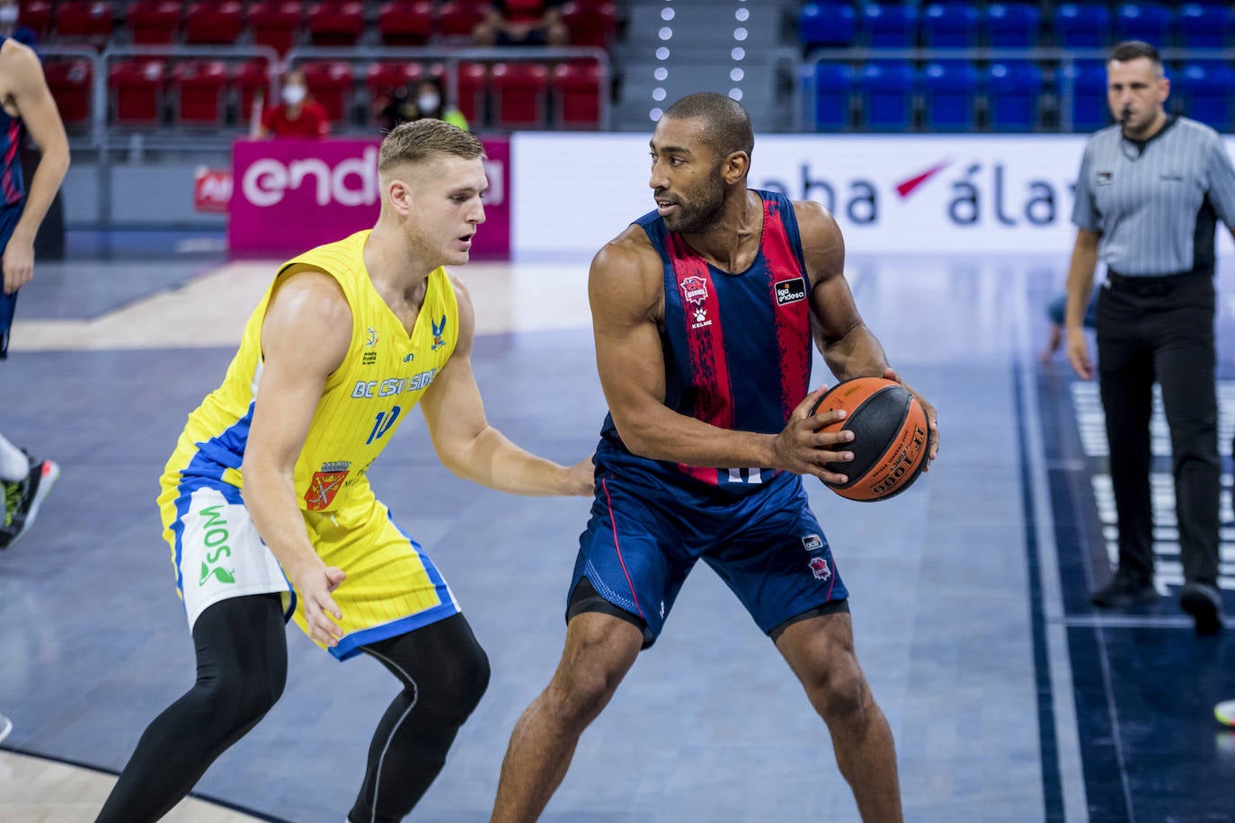 Fotos: Las fotos del Baskonia - Sibiu del Trofeo Diputación