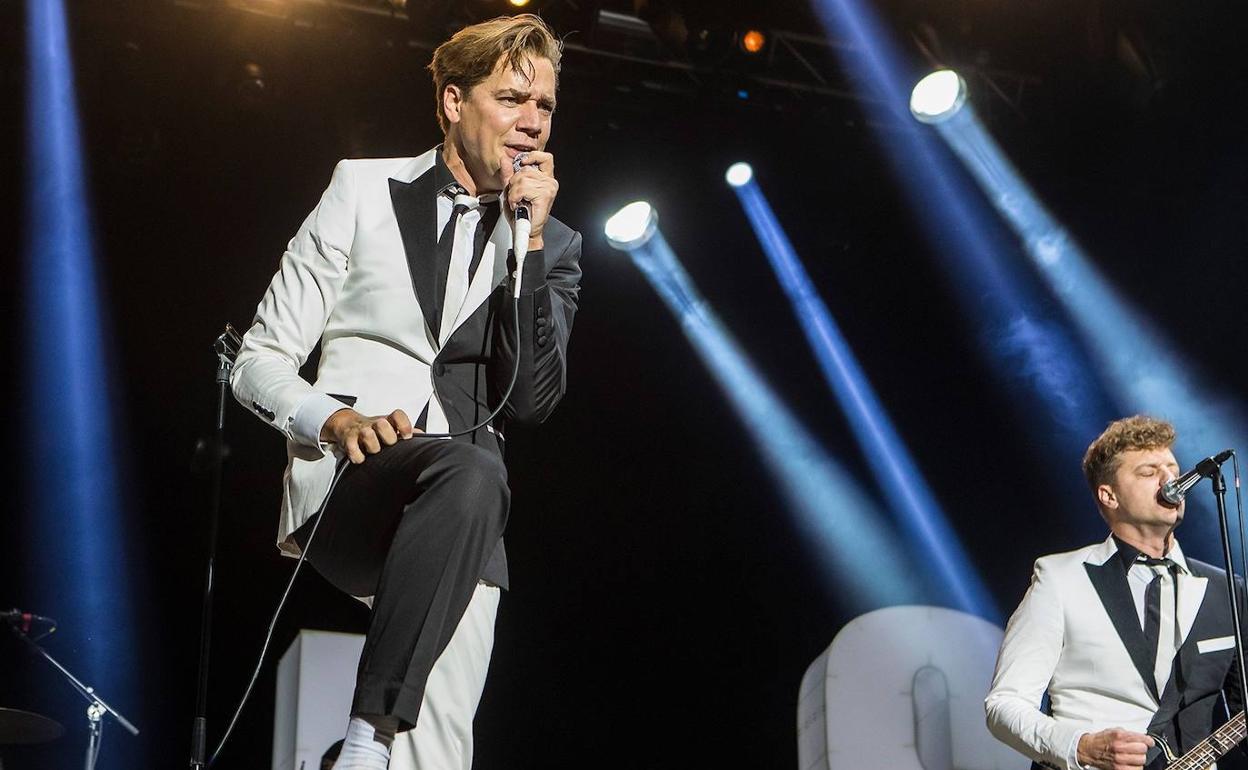 Pelle Almqvist, cantante de The Hives. 