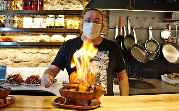 Chorizo al infierno, morcilla y casquería en Al Tulipán de Oro (Vitoria)