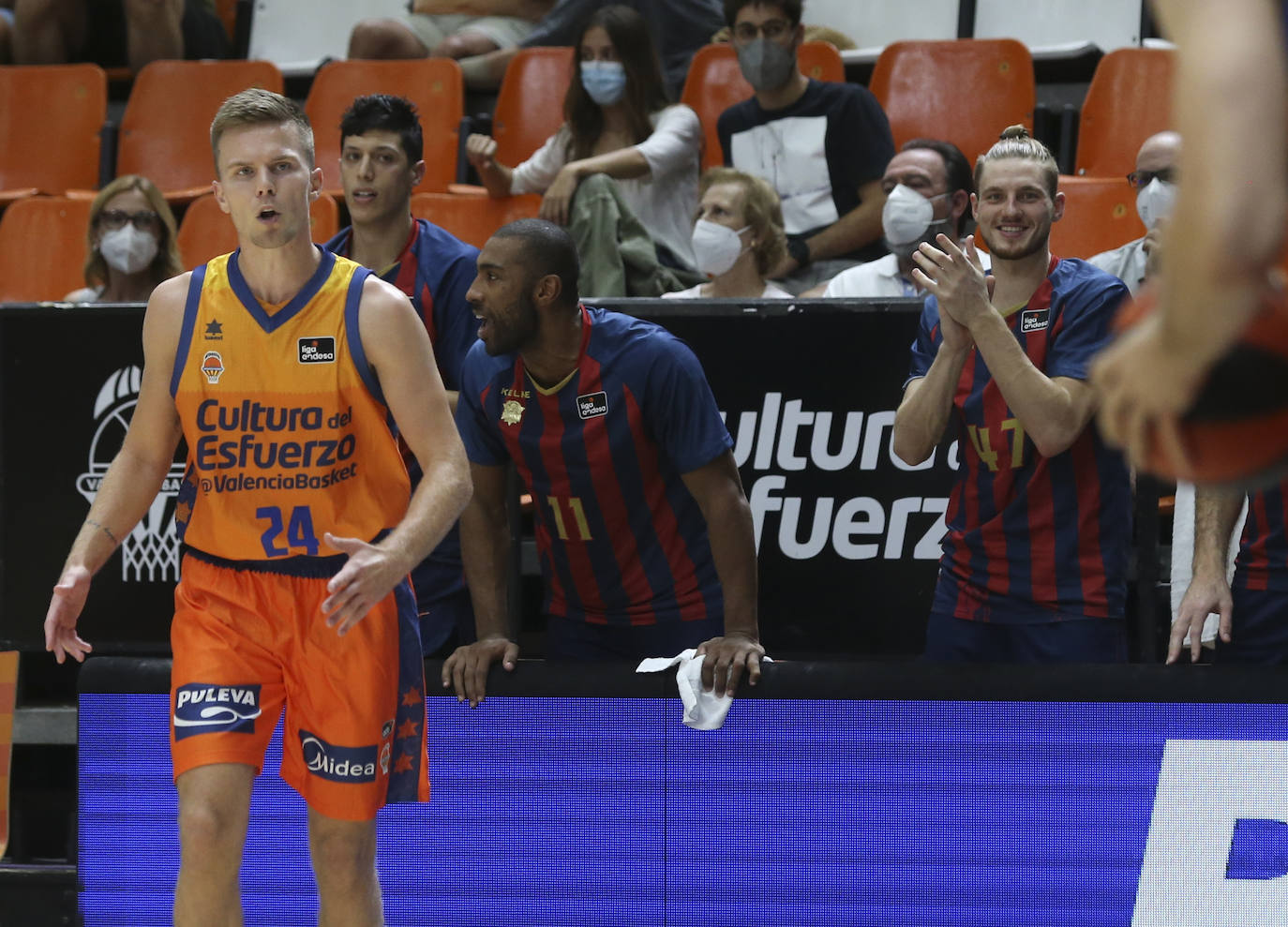 Fotos: Las mejores imágenes del Valencia - Baskonia