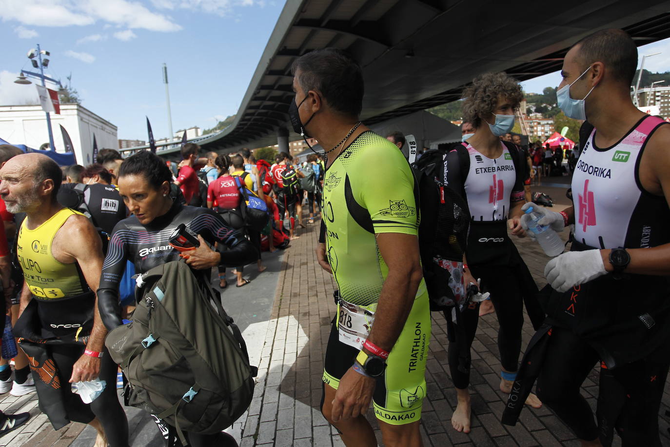 Fotos: Los bilbaínos disfrutan del triatlón