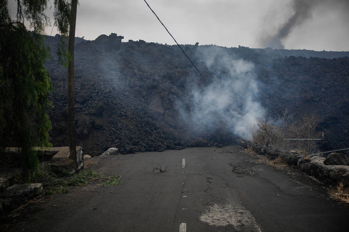 Fotos: El volcán de Canarias entra en erupción