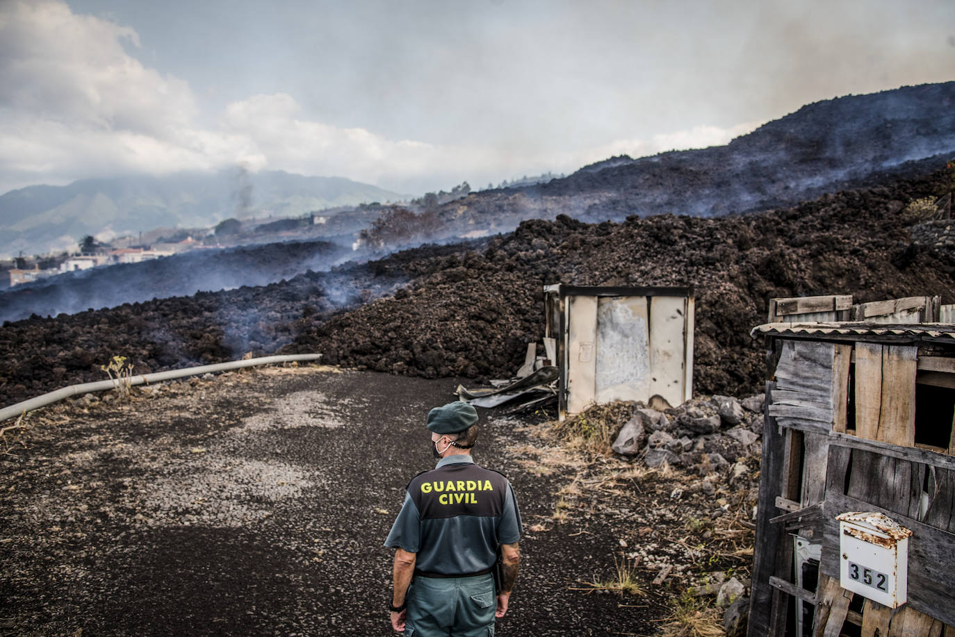 Fotos: El volcán de Canarias entra en erupción