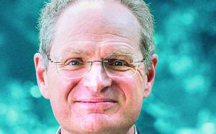 «Los nanocientíficos estamos emulando a la naturaleza con los nanocristales»