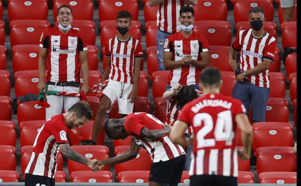 Los socios agraciados para ver el Athletic-Alavés accederán con el carné a su localidad