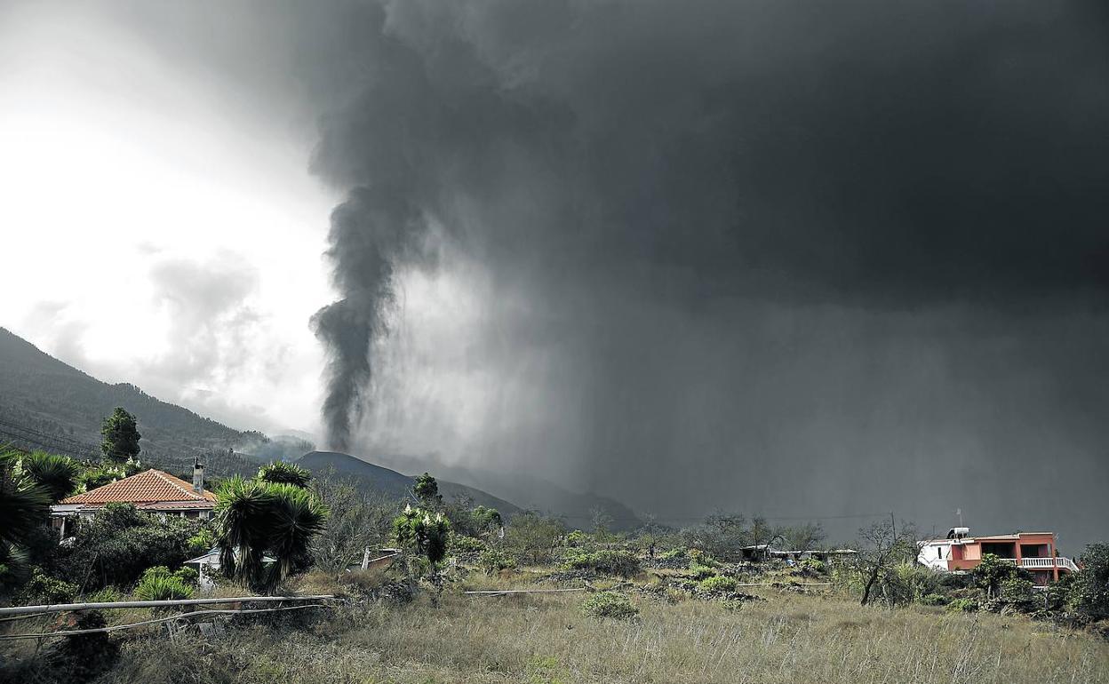 La ralentización del volcán aumenta su potencial destructor